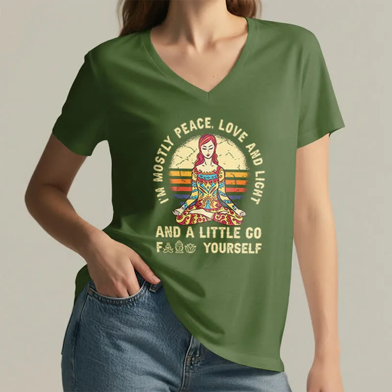 Olivenorma Yoga-T-Shirt „Ich bin hauptsächlich Frieden, Liebe und Licht“