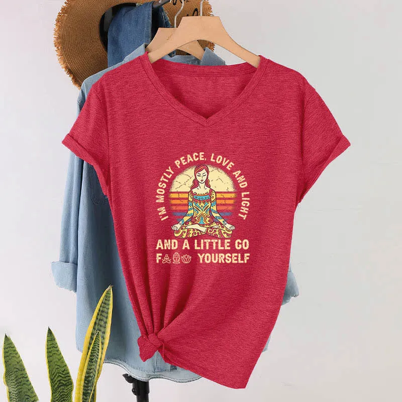 Olivenorma Yoga-T-Shirt „Ich bin hauptsächlich Frieden, Liebe und Licht“