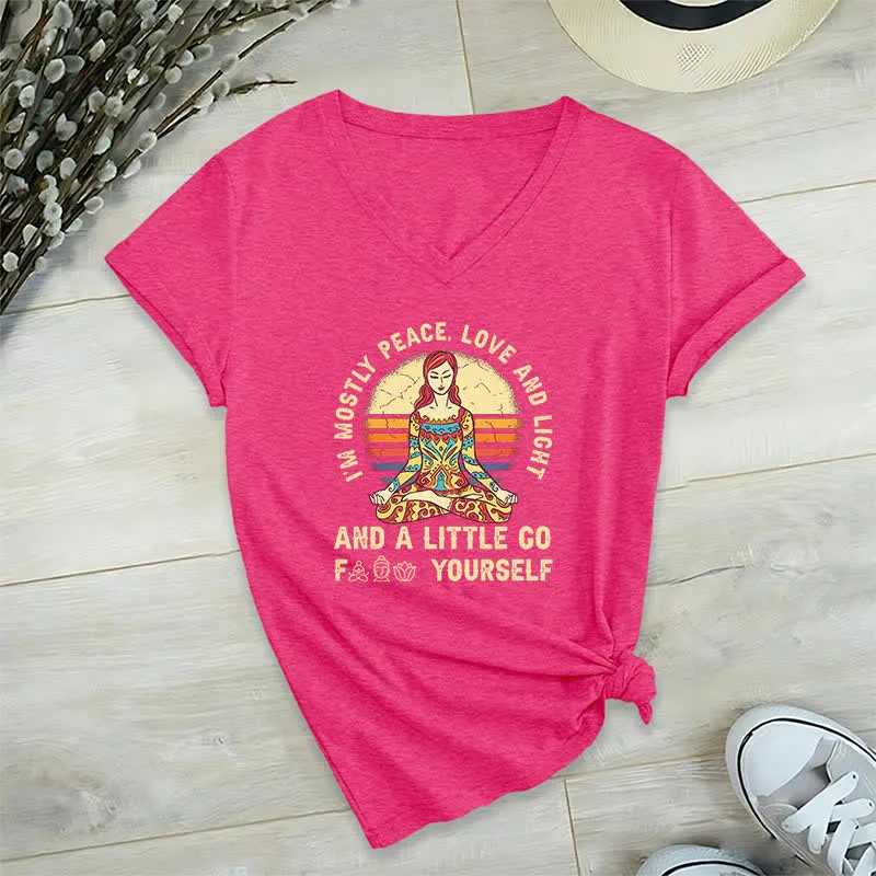 Olivenorma Yoga-T-Shirt „Ich bin hauptsächlich Frieden, Liebe und Licht“