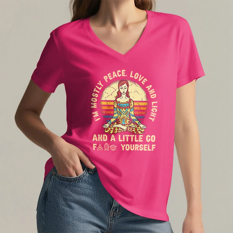 Olivenorma Yoga-T-Shirt „Ich bin hauptsächlich Frieden, Liebe und Licht“