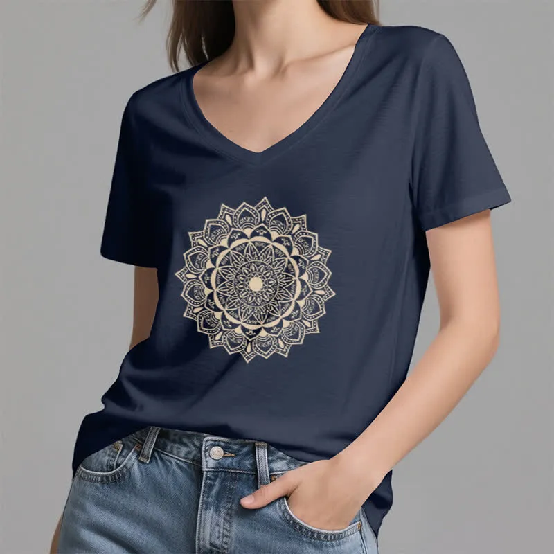 Olivenorma Mandala Lotus Boho Flower Yoga T-Shirt mit V-Ausschnitt