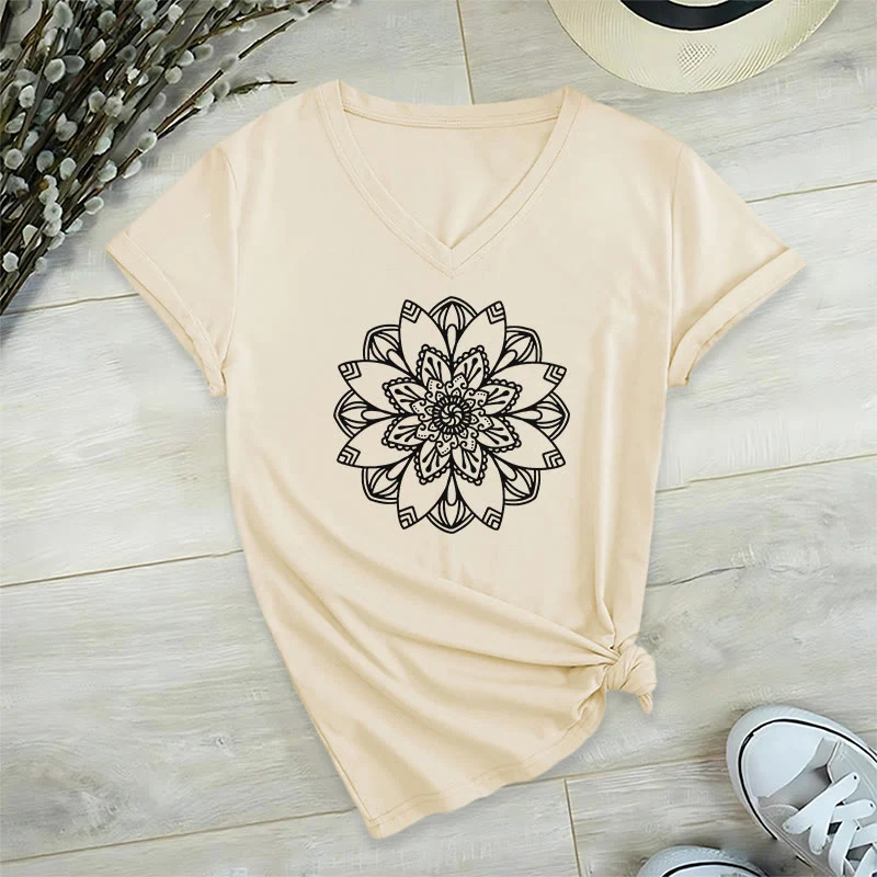 Olivenorma Mandala Floral Tee V-Ausschnitt Regular Fit Lotus Spirituelles T-Shirt