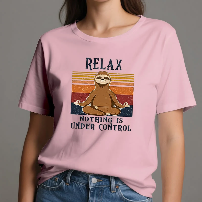 Olivenorma – Entspanntes Retro-Baumwoll-T-Shirt mit Faultier-Motiv