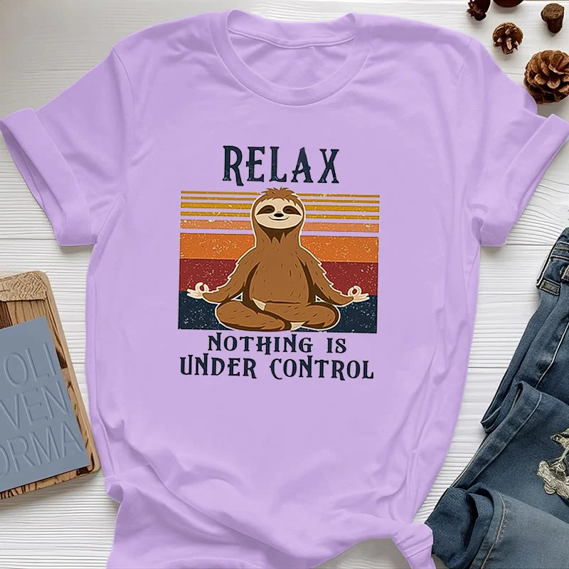 Olivenorma – Entspanntes Retro-Baumwoll-T-Shirt mit Faultier-Motiv