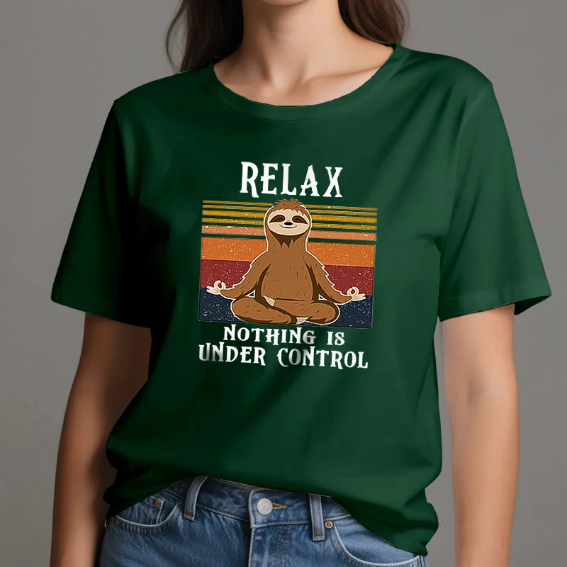 Olivenorma – Entspanntes Retro-Baumwoll-T-Shirt mit Faultier-Motiv