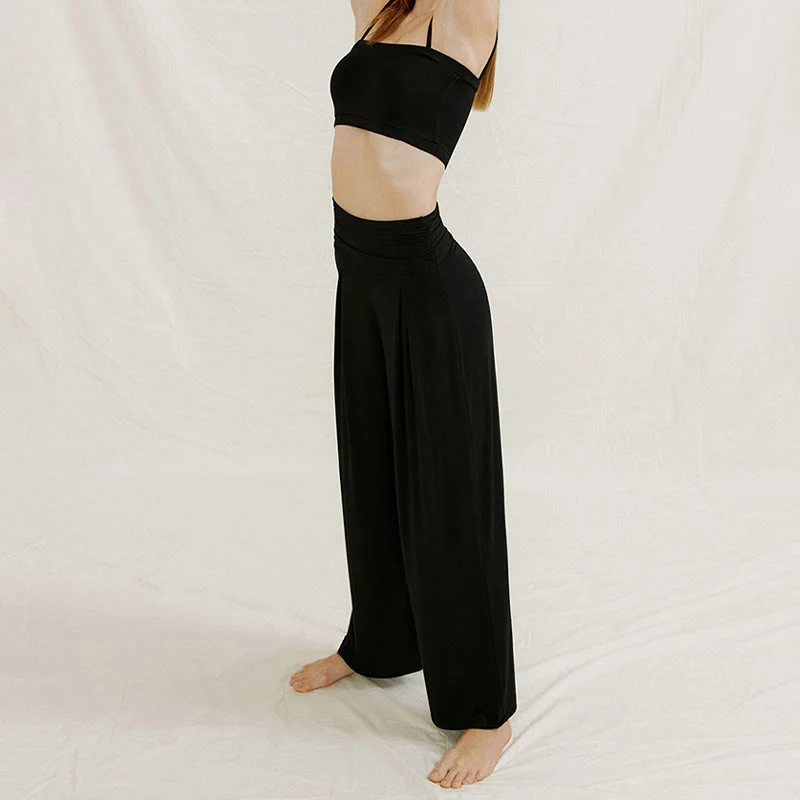 Olivenorma – Verstellbare Yogahose mit weitem Bein