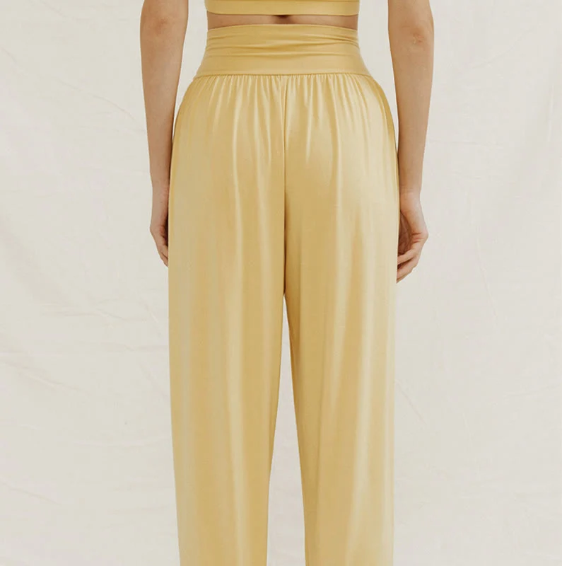 Olivenorma Airflow Bloomers Yogahose