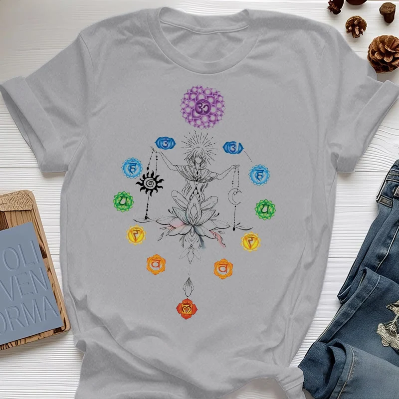 Olivenorma Verwurzeltes Chakra-Energie-T-Shirt