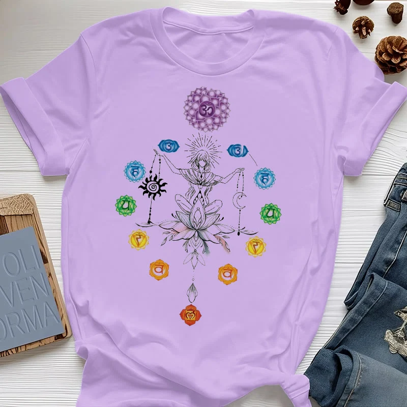 Olivenorma Verwurzeltes Chakra-Energie-T-Shirt