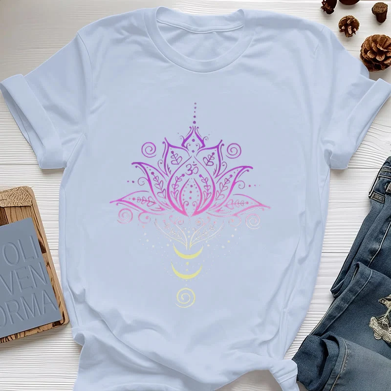 Olivenorma OM Lotusblumen-T-Shirt