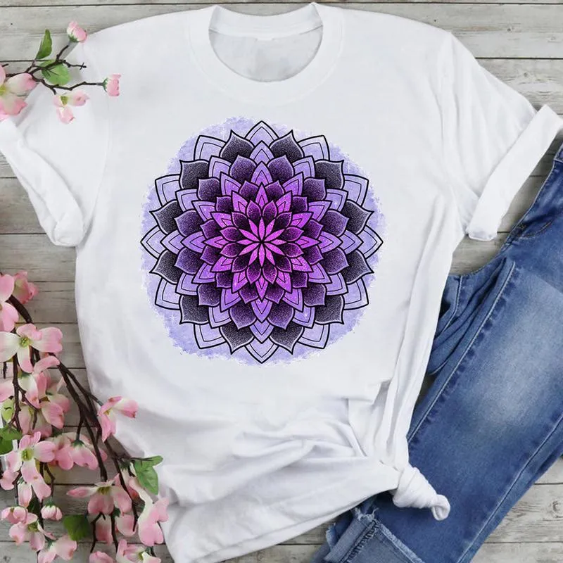 Olivenorma T-Shirt aus Baumwolle mit buntem Lotus-Elefanten-Aufdruck