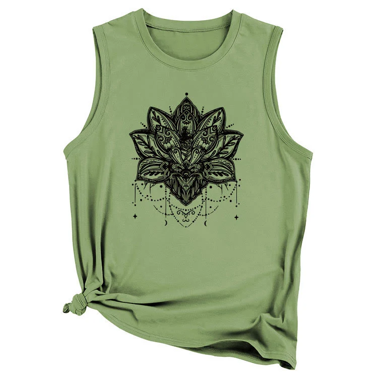 Olivenorma – Ärmelloses, großes Trägershirt mit Lotus-Print