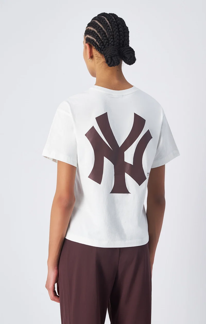 MLB Crewneck T-Shirt
