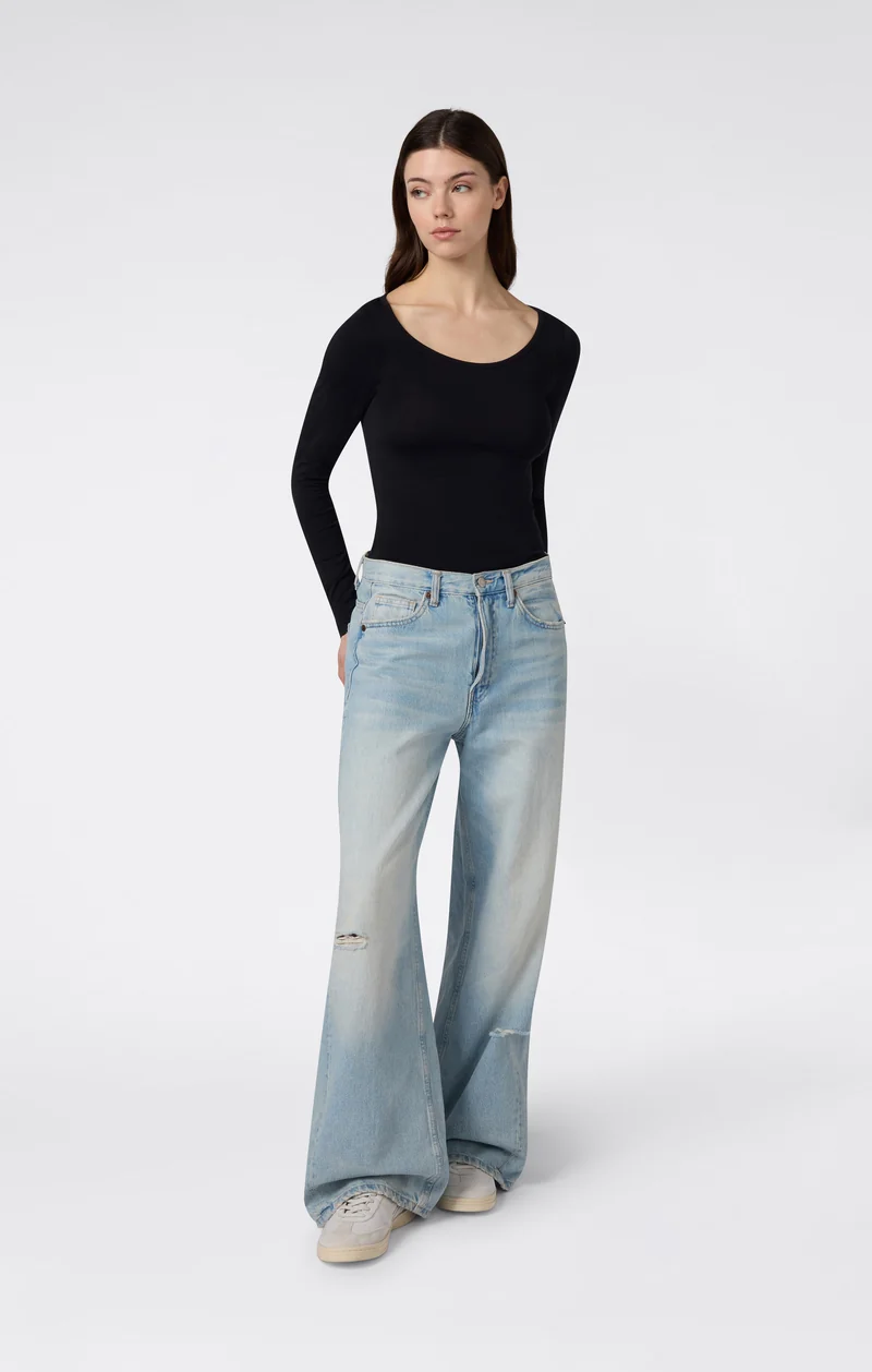 Women’s Long Sleeve Scoop Neck T-Shirt