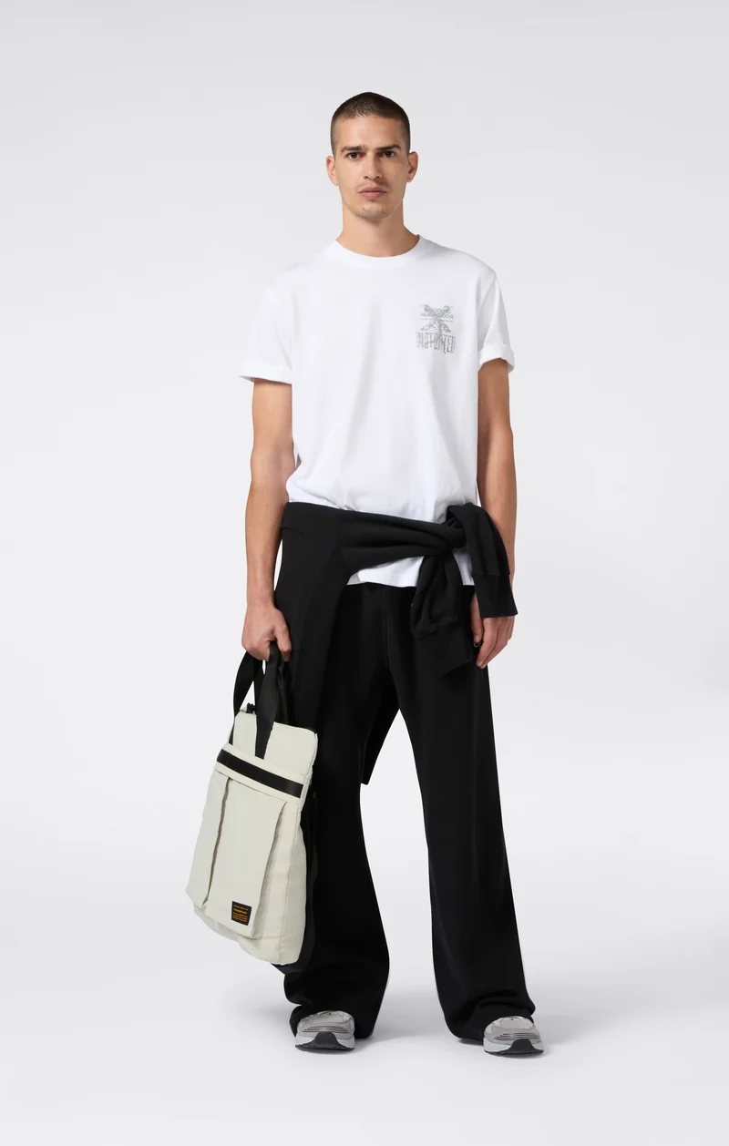 REVERSE WEAVE Men’s Graphic T-Shirt