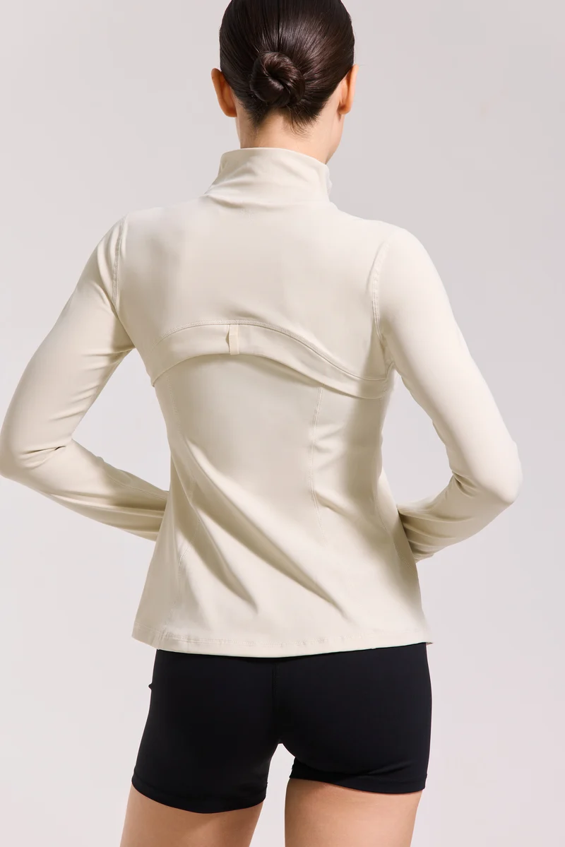 Veste Arya