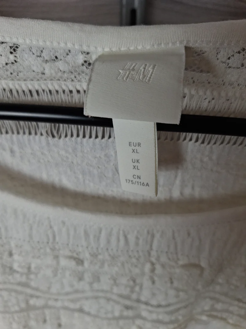 H&M Spitzenshirt Spitzenpasse 42