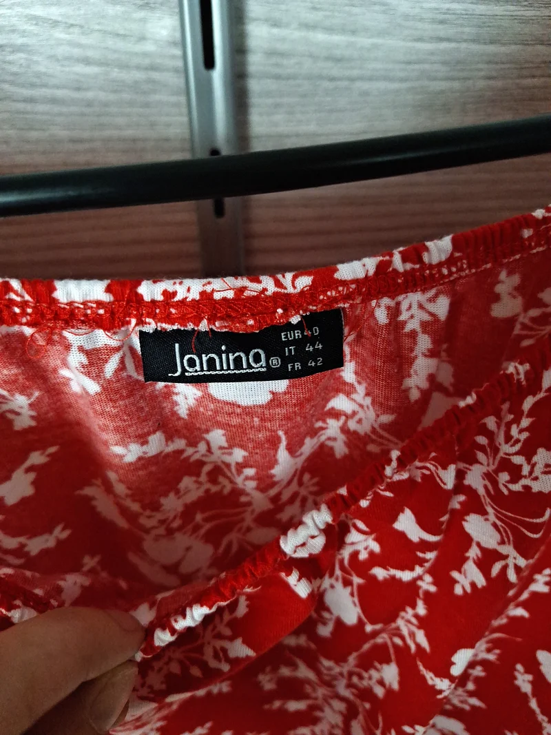 Janina Carmenshirt Blumenprint 40