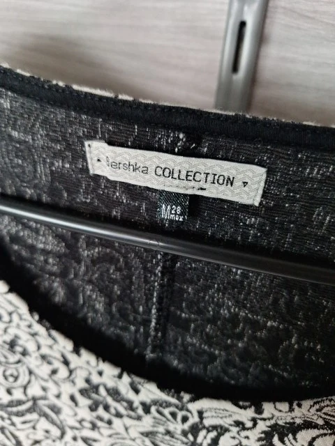 Bershka Etuikleid Schößchen 38