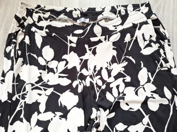 Margittes Schlupfhose Blumenprint 42