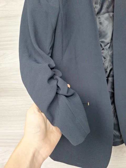 H&M Blazer geraffte Ärmel 38
