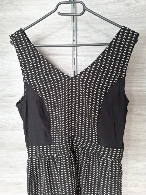 H&M Sommerkleid Grafikmuster 44