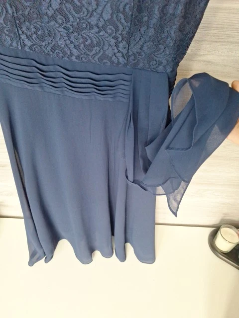 Seventyseven Chiffonkleid Spitze Volant 38