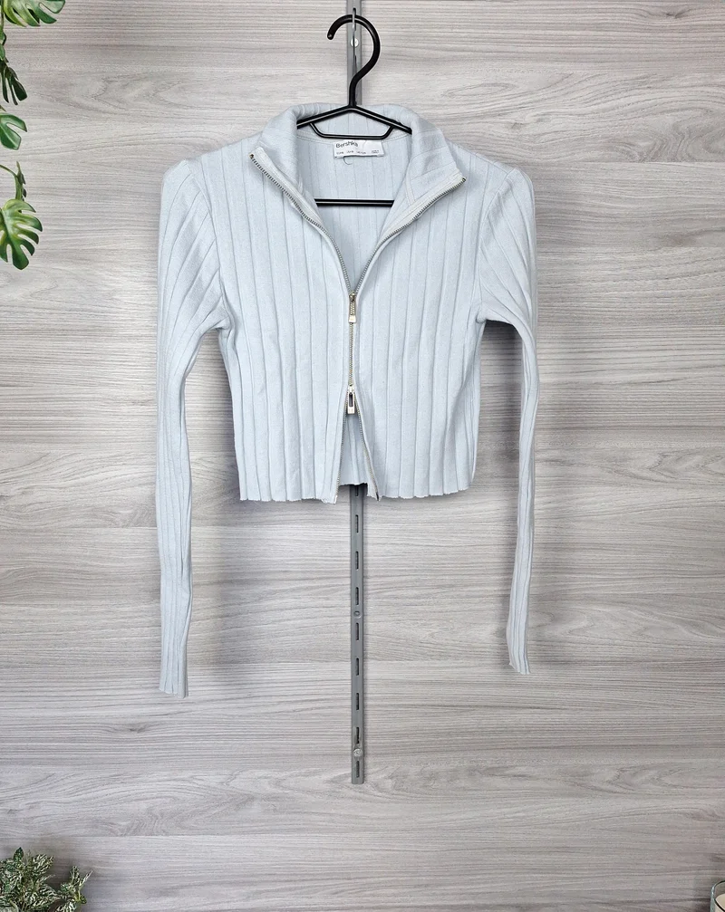 Bershka Cropped Strickpullover 36