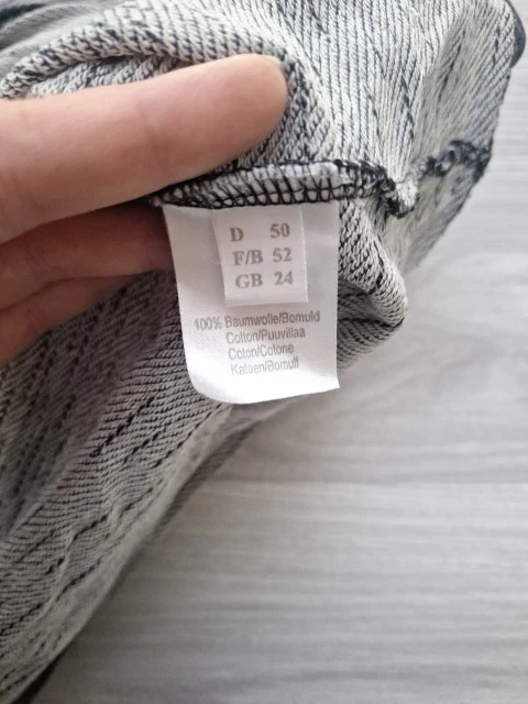 Anna Aura Strickkleid Perlen 50